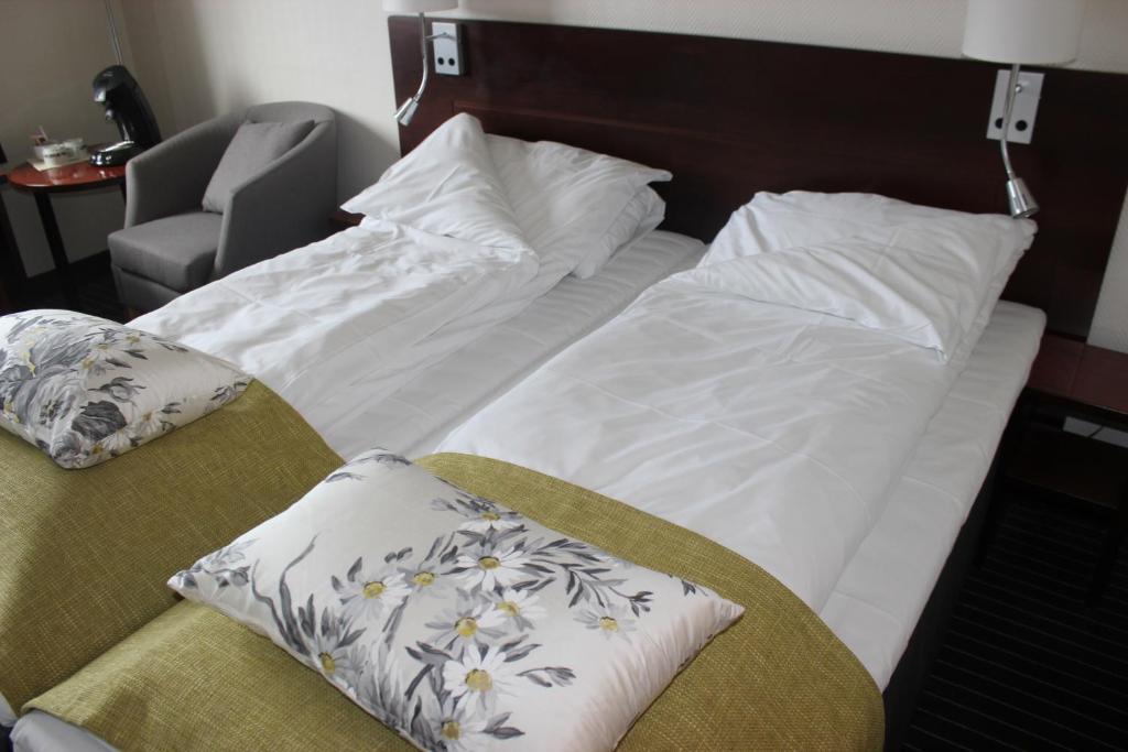 Grand Hotel Stord Room photo